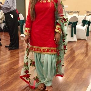 Punjabi Patiala Shalwar Kamiz Set